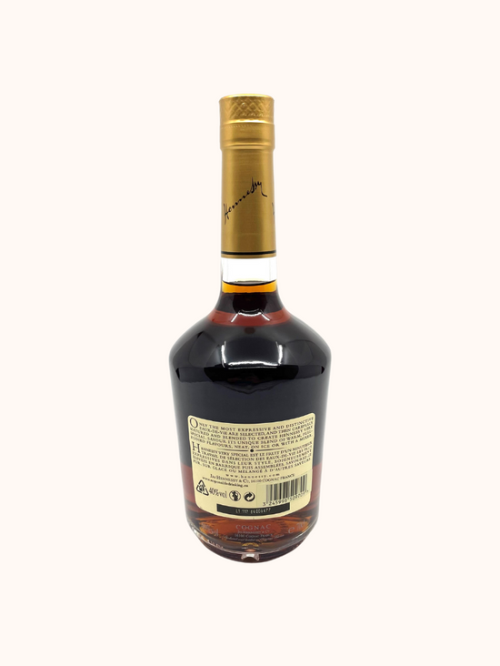 Hennessy V.S in the Night